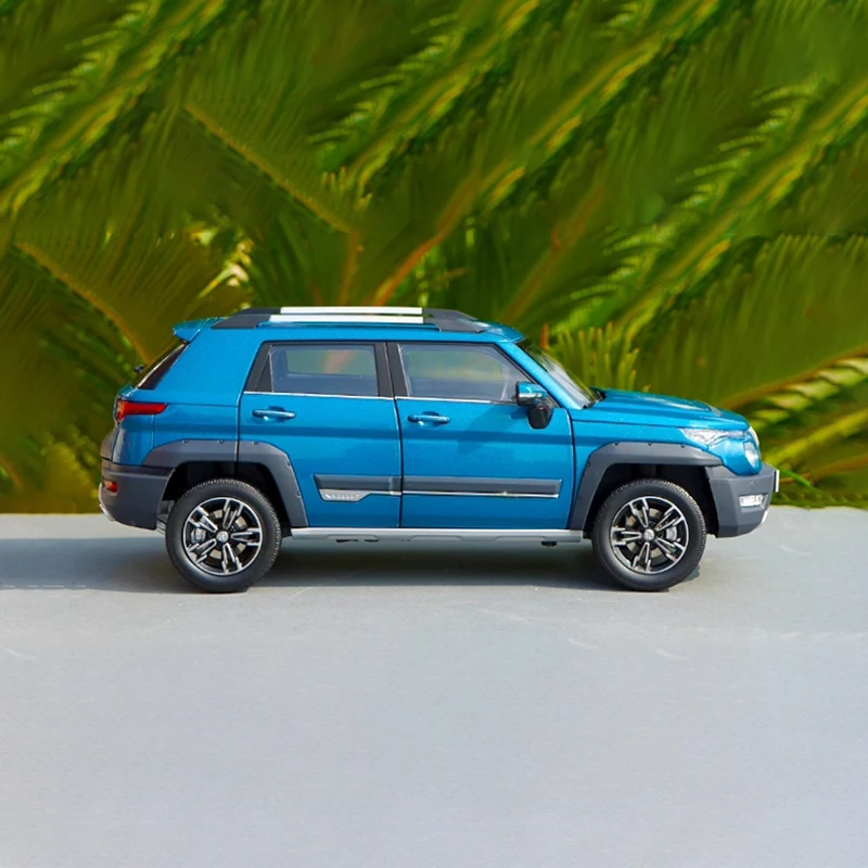 Diecast 1:18 Scale BJ20 Off Roadรถรถรุ่นสําเร็จรูปผลิตภัณฑ์จําลองของเล่นคอลเลกชันของขวัญStaticรุ่น