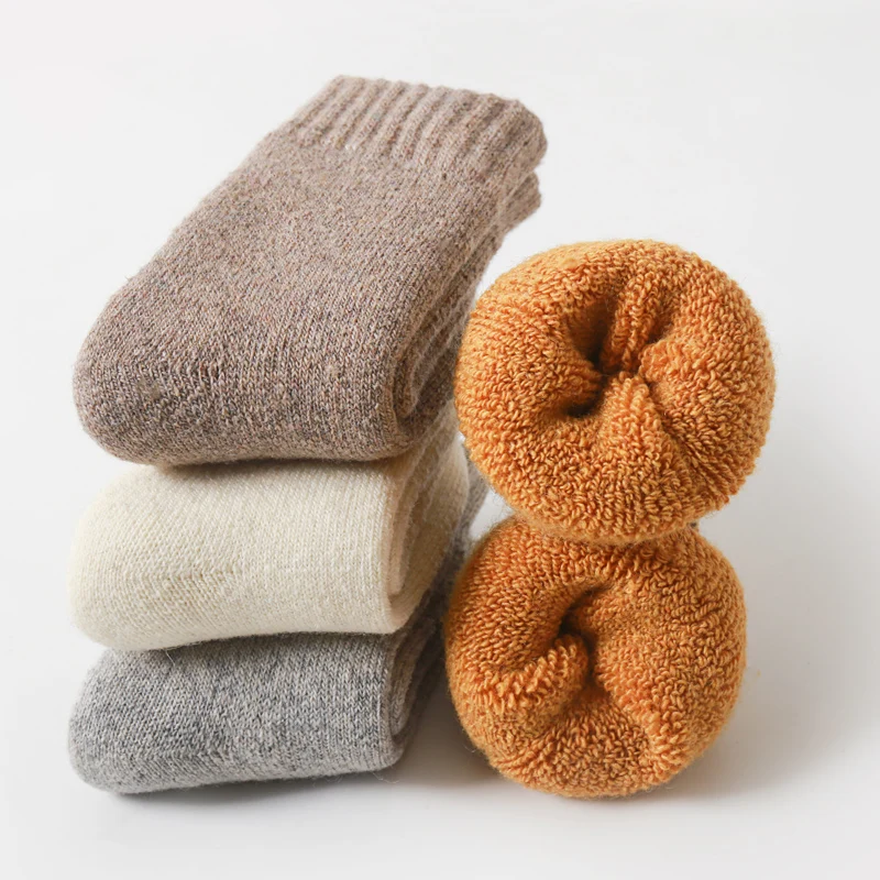 4 أزواج من الجوارب القصيرة المصنوعة من الصوف والنعل السميك للأطفال من عمر 3 إلى 15 سنة، جوارب طويلة دافئة من الكشمير