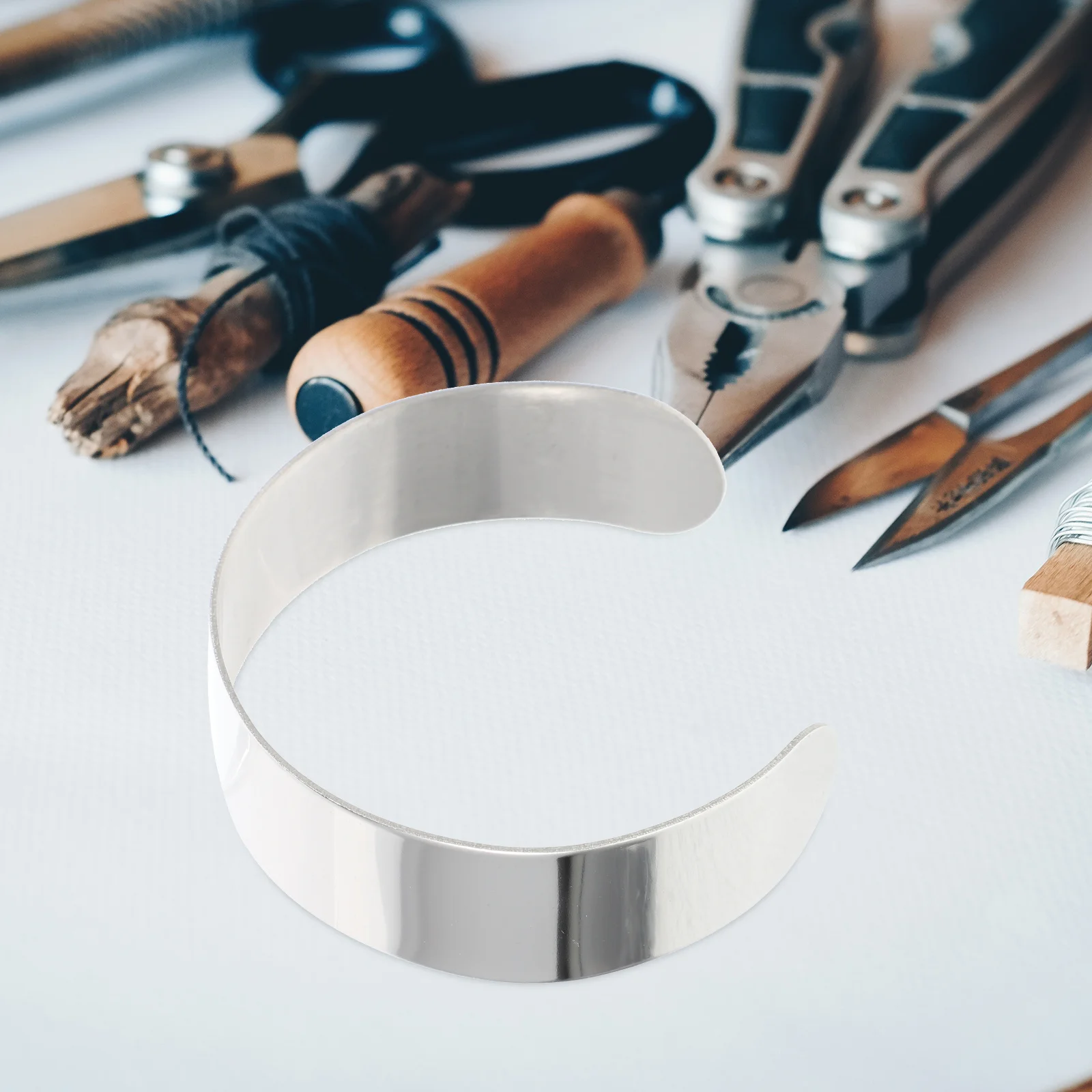 

4Pcs Stainless Steel Bracelet Inner Cores Durable Adjustable DIY Ring Blanks for Jewelry Making Engraving Stamping