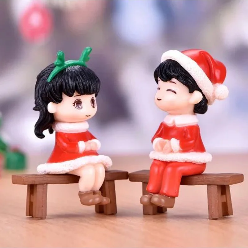 Winter Lover New Christmas Couple Miniature Figurine  Snowman Chair Cartoon Model House Home Garden Decoration Accessories