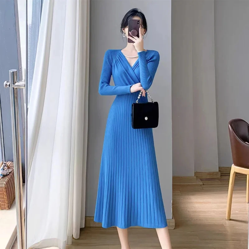 

French Style Vintage Dresses Autumn Winter New Women Solid V-Neck Pleated Chic Long Sleeve Slim Mid-length A-line Knitted Dress