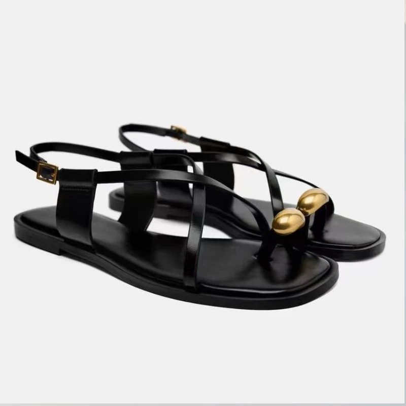 2024 Summer Flat Sandals for Woman Fashion Metal Decoration Ladies Footwear Breathable Cross Strap Casual Clip Toe Beach Shoes