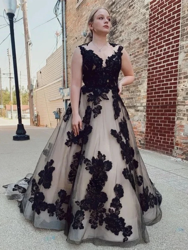 

Black Floral Lace Appliques Wedding Dresses Sexy Backless Long Country A-Line Bridal Gown Vintage Vestido De Novia Customized