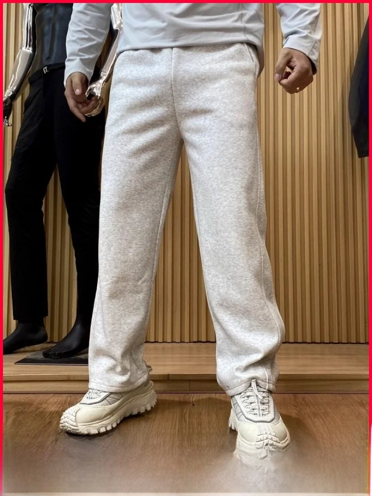 

Высококачественная эластичная трикотажная ткань, удобные спортивные повседневные брюки, прямые брюки, подходящие для весенней и осенней сезонной одежды для мужчин