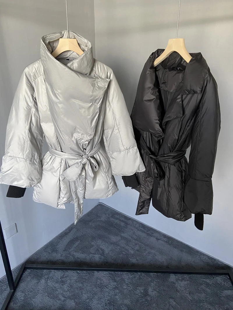 Piumino da donna invernale 2025 Giacca ampia con cinturino per pendolari