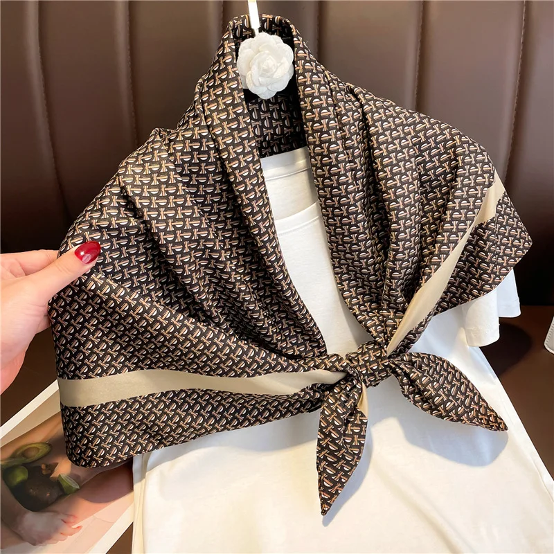 Luksusowa Apaszka Damska z Nadrukiem Modnym 90*90cm, Miękka Satynowa Opaska do Włosów, Chustka na Szyję, Krawat, Damska Opaska na Głowę, Foulard, Wstążka do Torebki