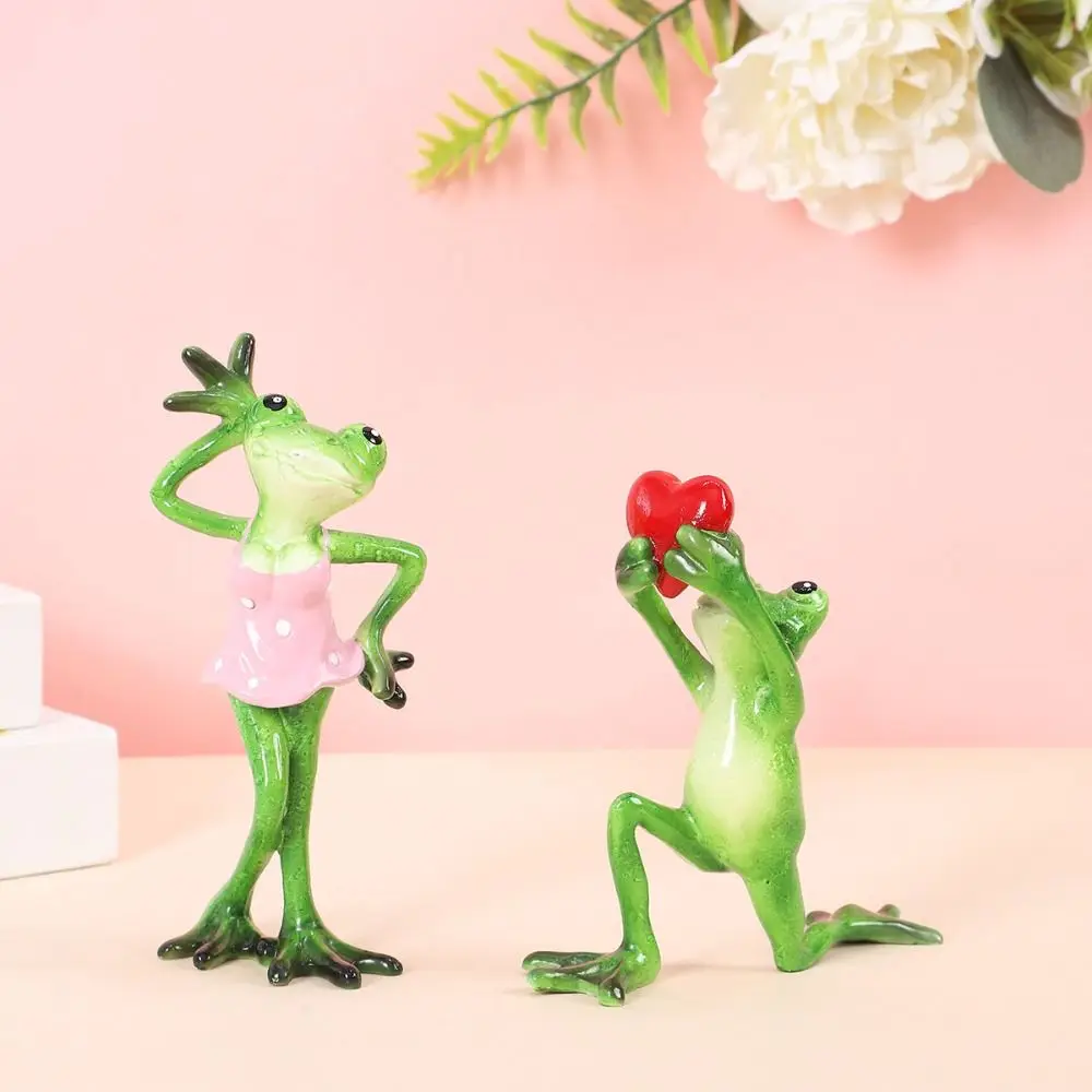 Romantic Frog Couple Figurines Green Resin Crafts Frog Confession Statue Cute Lover Frogs Ornaments Valentine's Day Gift