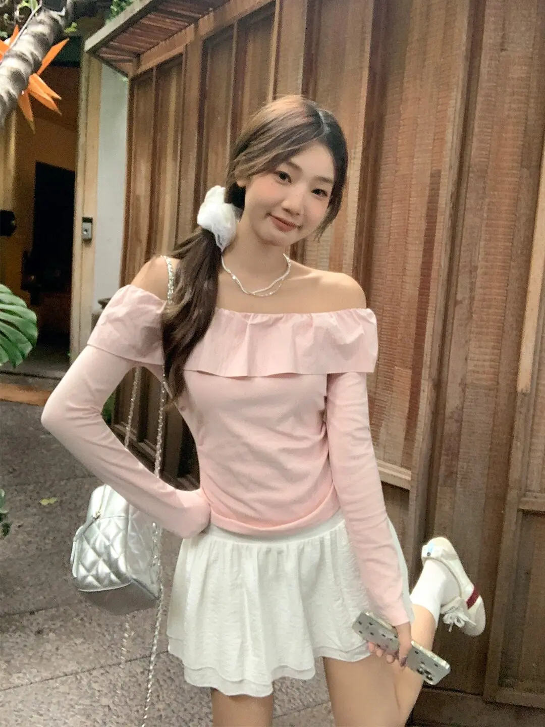 

Pink Lace Trim Shoulder Bared Women's Long Sleeve Slim Fit T-Shirt Base Shirt Simple Sweet Short Skirt Two Piece Set