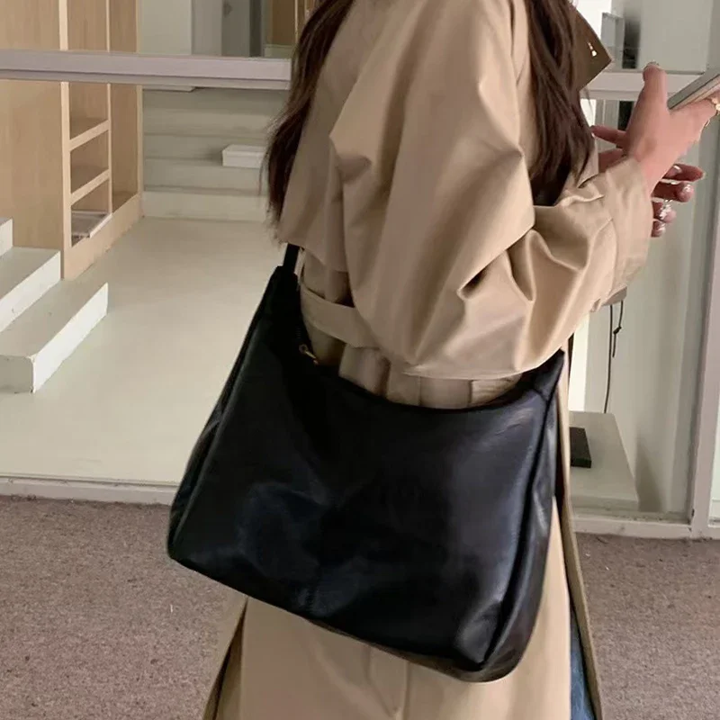 

Cowhide Leather Tote Bag for Women Waterproof Crossbody Shoulder Bag Ladies Business Office large capacity versatile Handbag