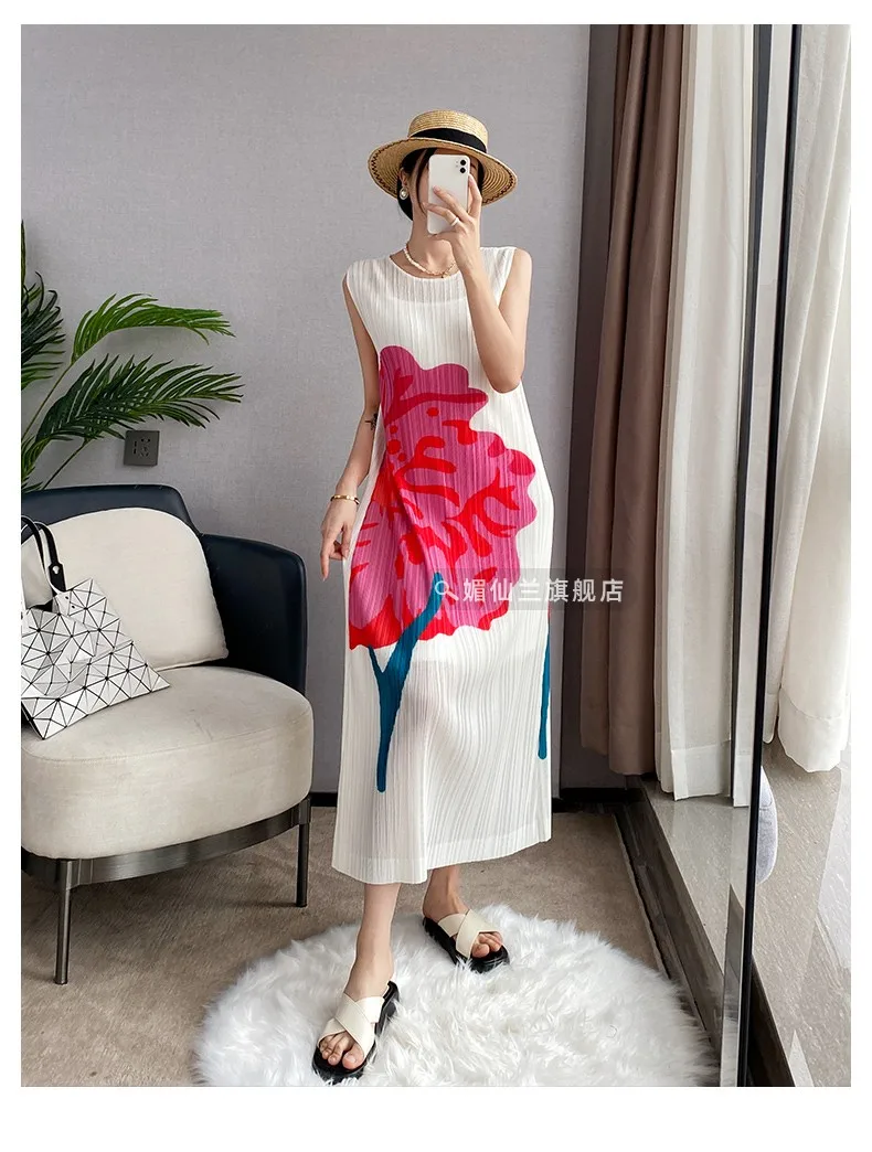 

HOT SELLING Miyake Fashionable Flowers sleeveless o-neck long dresses IN STOCK