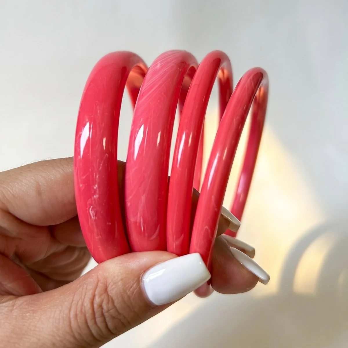 4pc Punk Stackable Resin Acrylic Round Bracelet Set for Women