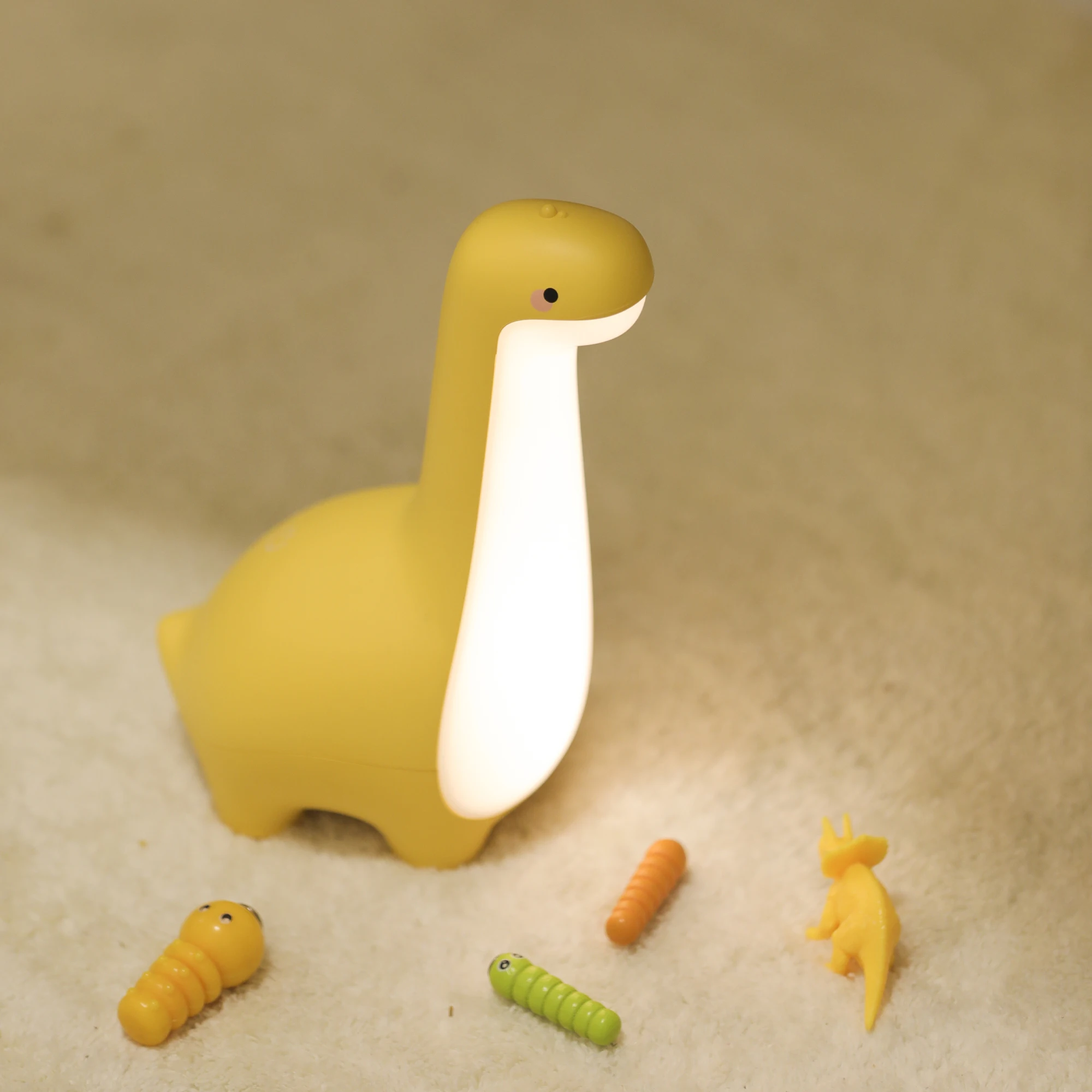 Luz Nocturna LED de dinosaurio para niños, lámpara de escritorio, iluminación interior, sincronización, luces USB, decoración de cabecera, regalo de cumpleaños