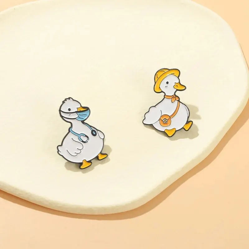 Creative Cartoon Animal Shape Brooch Personalized Cute Little Animal Swan Duck Series Clothing Bag Badge Accessories