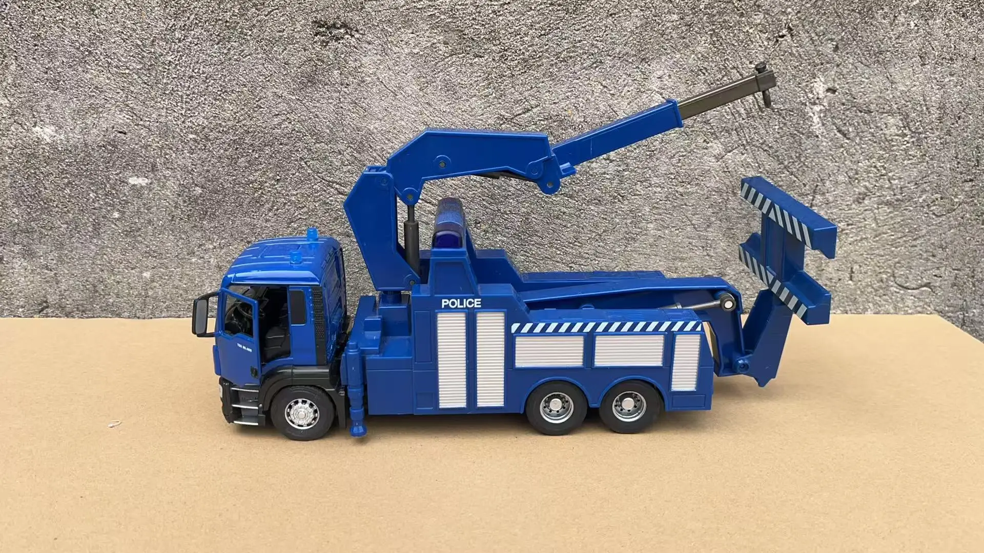 

1:32 Truck Wrecker Truck Alloy Engineering Vehicle Model Car Toy Car