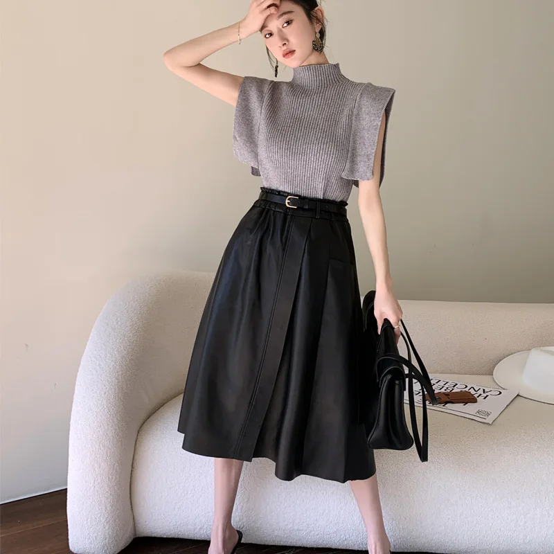 

Sheepskin Half Length Skirt for Women with High Waist, Slim and Medium Length Design