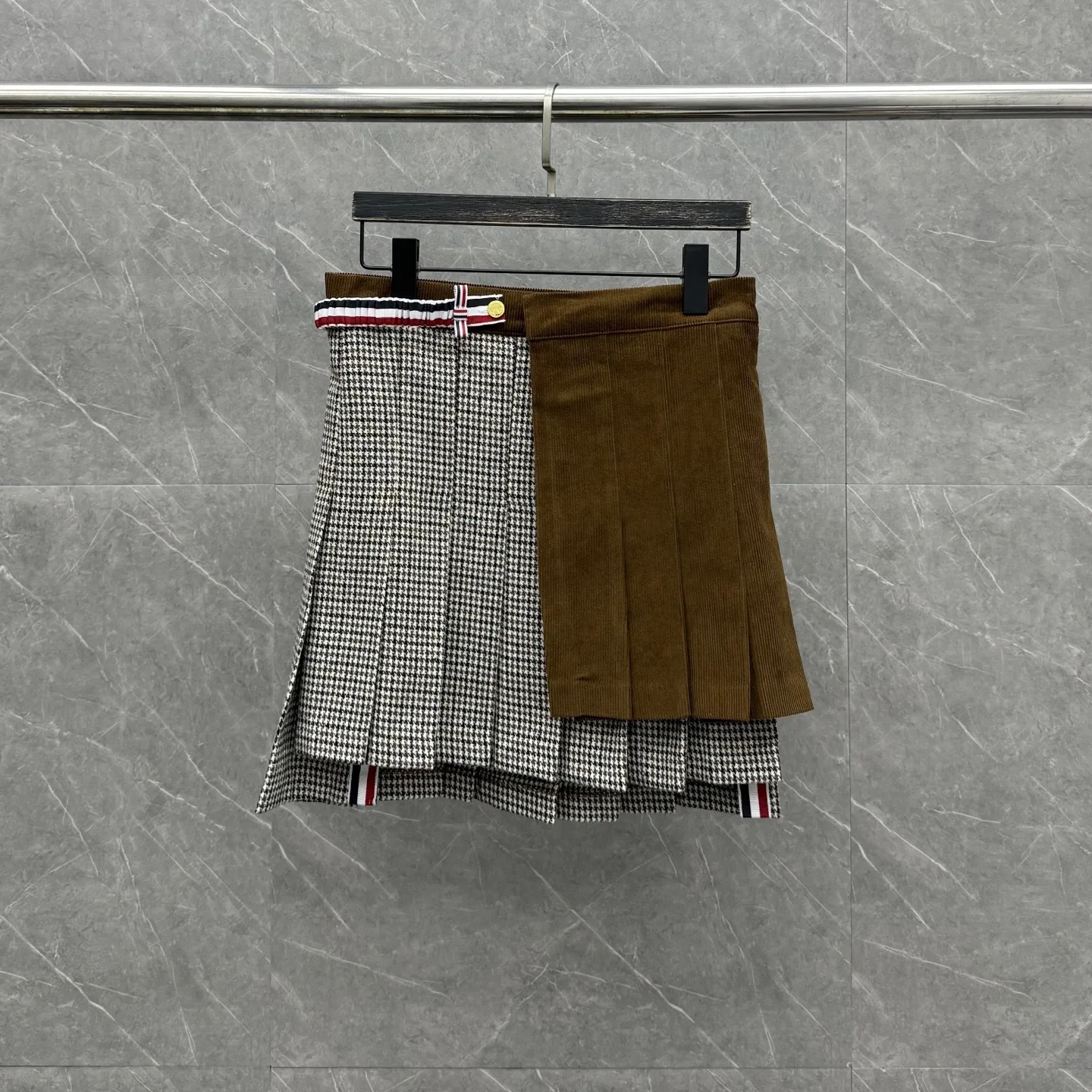 

Осенне-зимняя клетчатая вельветовая юбка с цветовыми блоками, универсальный стиль, повседневный свободный крой, женские юбки средней длины для молодых женщин