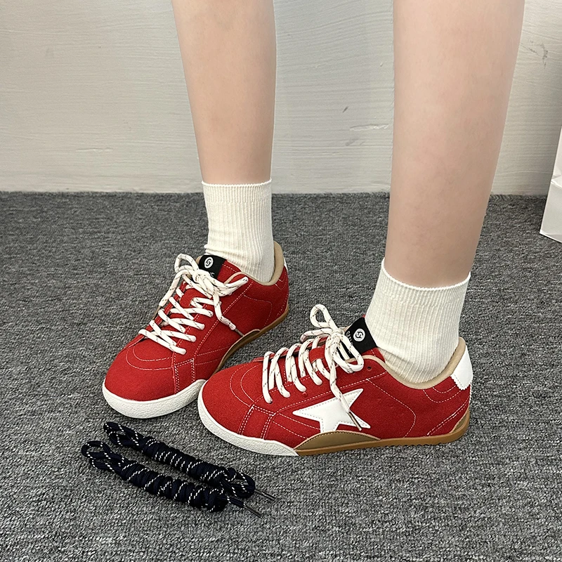 

Новинка 2025 года, модные кожаные туфли с внутренней стороны в стиле ретро, женские кожаные спортивные повседневные туфли для досок Женская Обувь