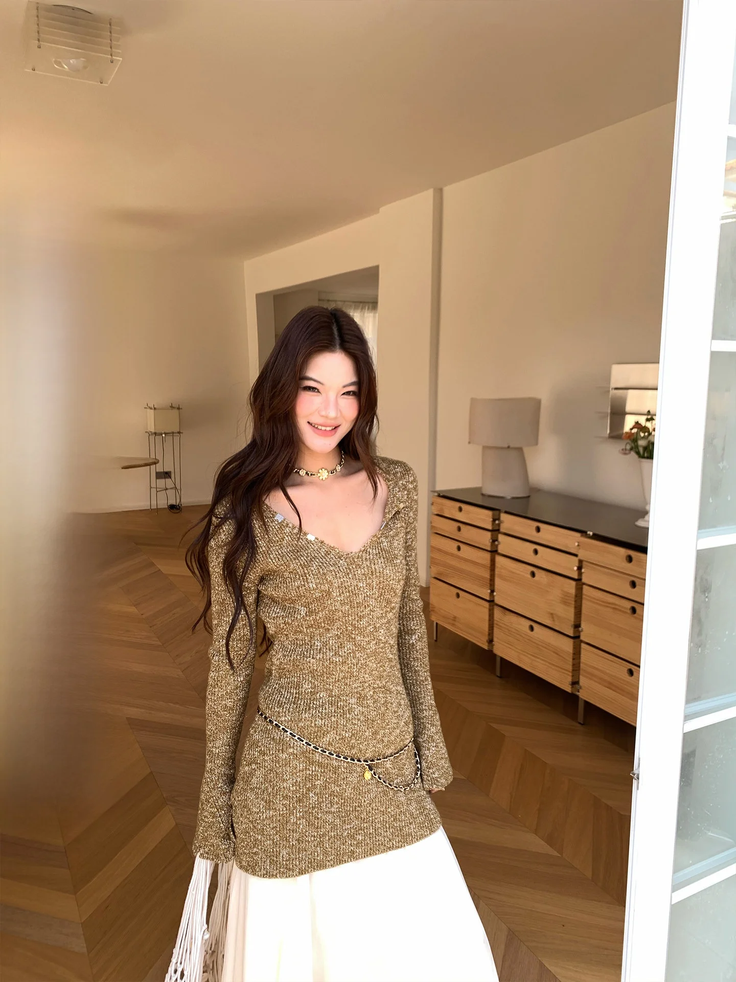 

Mar Women's Long Sve V-ne Knitwear Metal Bule Decoration Mixed Wool Cotton Nylon Fabric Early Spring New Sle Top