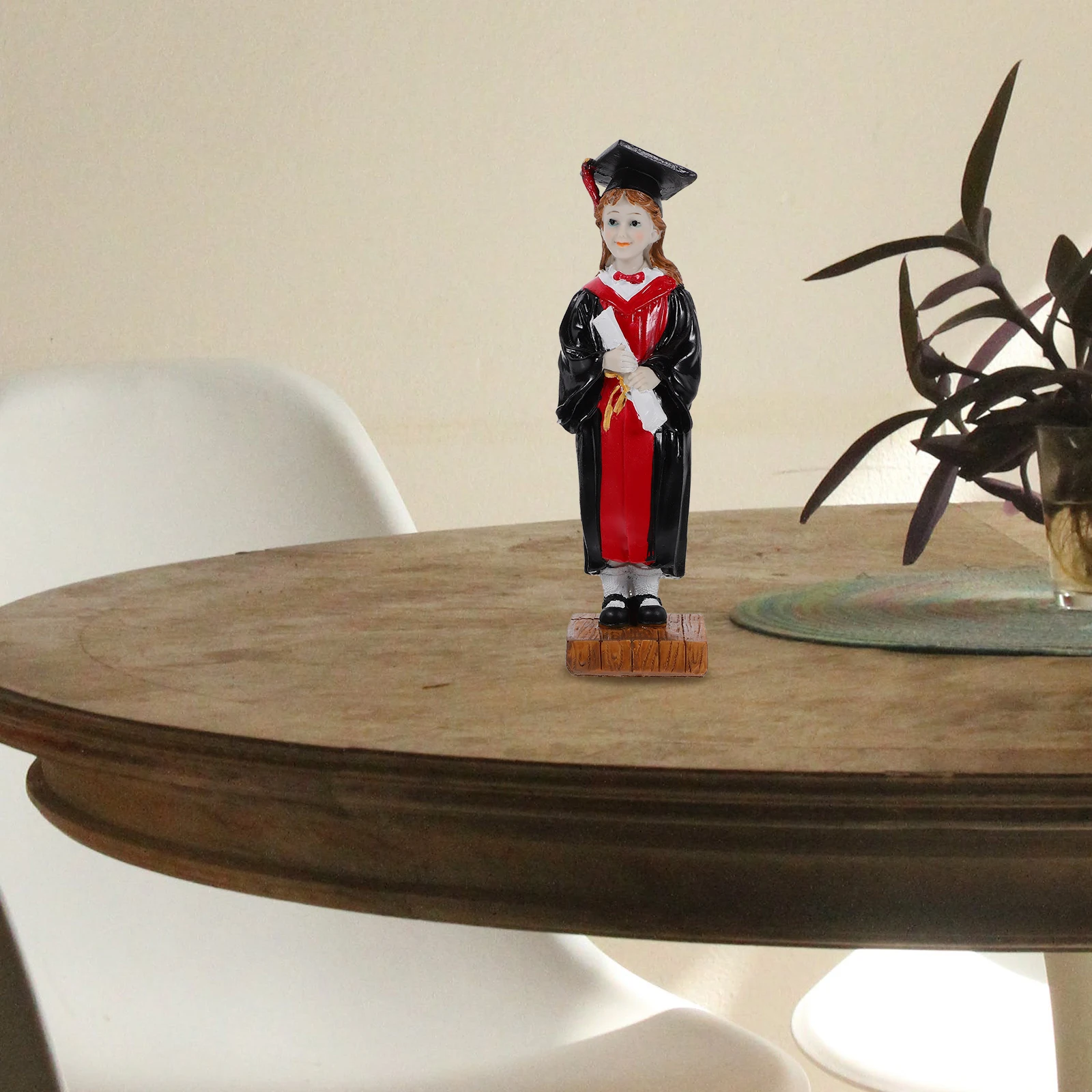 

Doctor Graduation Decor Resin Statue Figure Creative Design Desk Shelf Ornament Party Layout Prop Tabletop Display Grad Souvenir