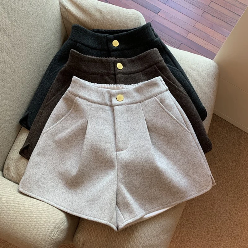 

Новые модные корейские шорты из плотной шерсти с высокой талией, эластичные, с разрезами, широкие штанины, женские повседневные шорты-брюки для ношения с ботинками