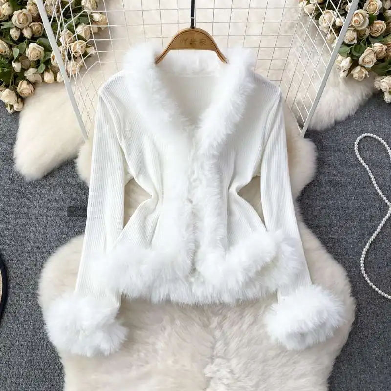 Women Plus Size Faux Fur Splice V Neck Jacket Long Flare Sleeve Slim Fit Y2K Cozy Autumn Winter Outerwear Up To 300LBS view 3
