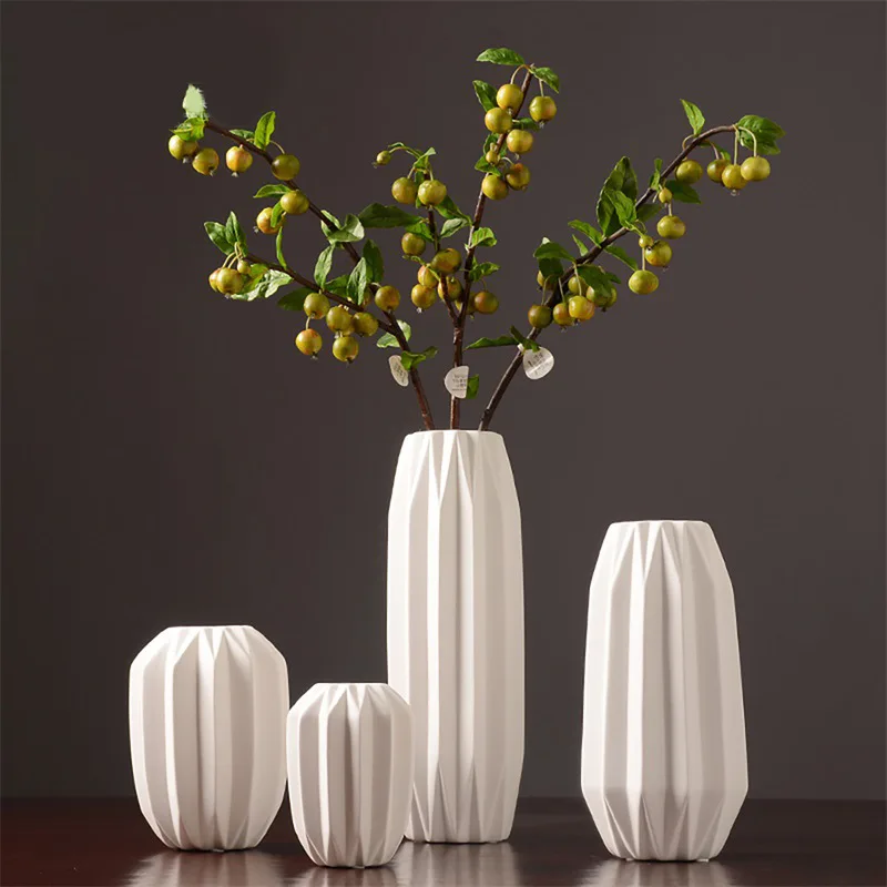 

Modern Minimalist Vase Decoration, Dry Flower Arrangement, Creative Living Room, Dining Table, and Home Decoration