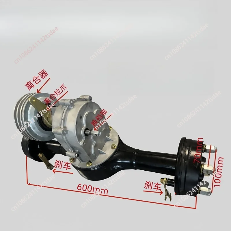 Steering integrated bridge corn sowing, medicine and fertilization integrated machine small transporter gearbox