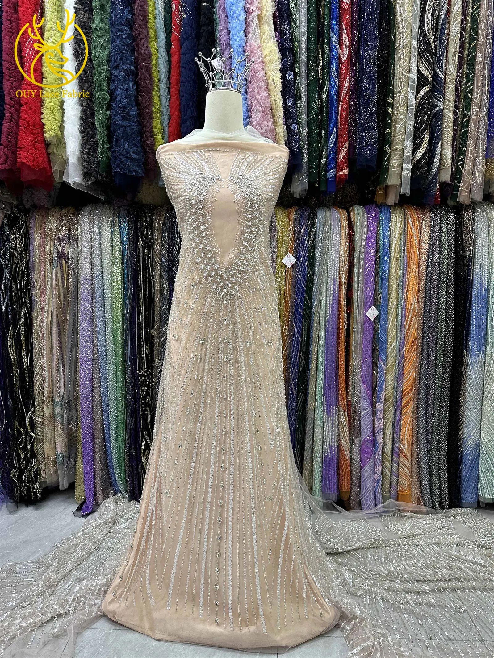 Luxuriöser afrikanischer Edelstein-Perlen-Spitzenstoff 2026 Premium nigerianischer französischer Pailletten-Mesh-Spitzenstoff für Partykleider und Brautkleider – Detail 8