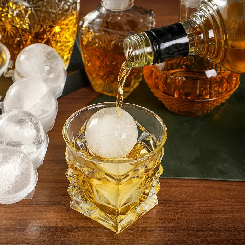 4 Hole Ice Cube Maker Whisky Cocktail Ice Mould Round Hockey Mold Tray Hawaii Party Wedding Supplies Kitchen Ice Cream Tools