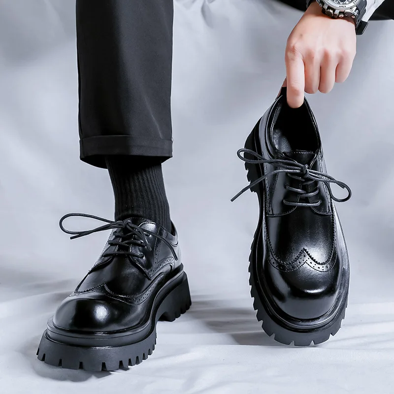 

Men's Luxury Platform Leather Oxford Formal Brogues Shoes Men Fashion Trend Handmade Men's Moccasins Casual Mens Wedding Shoes