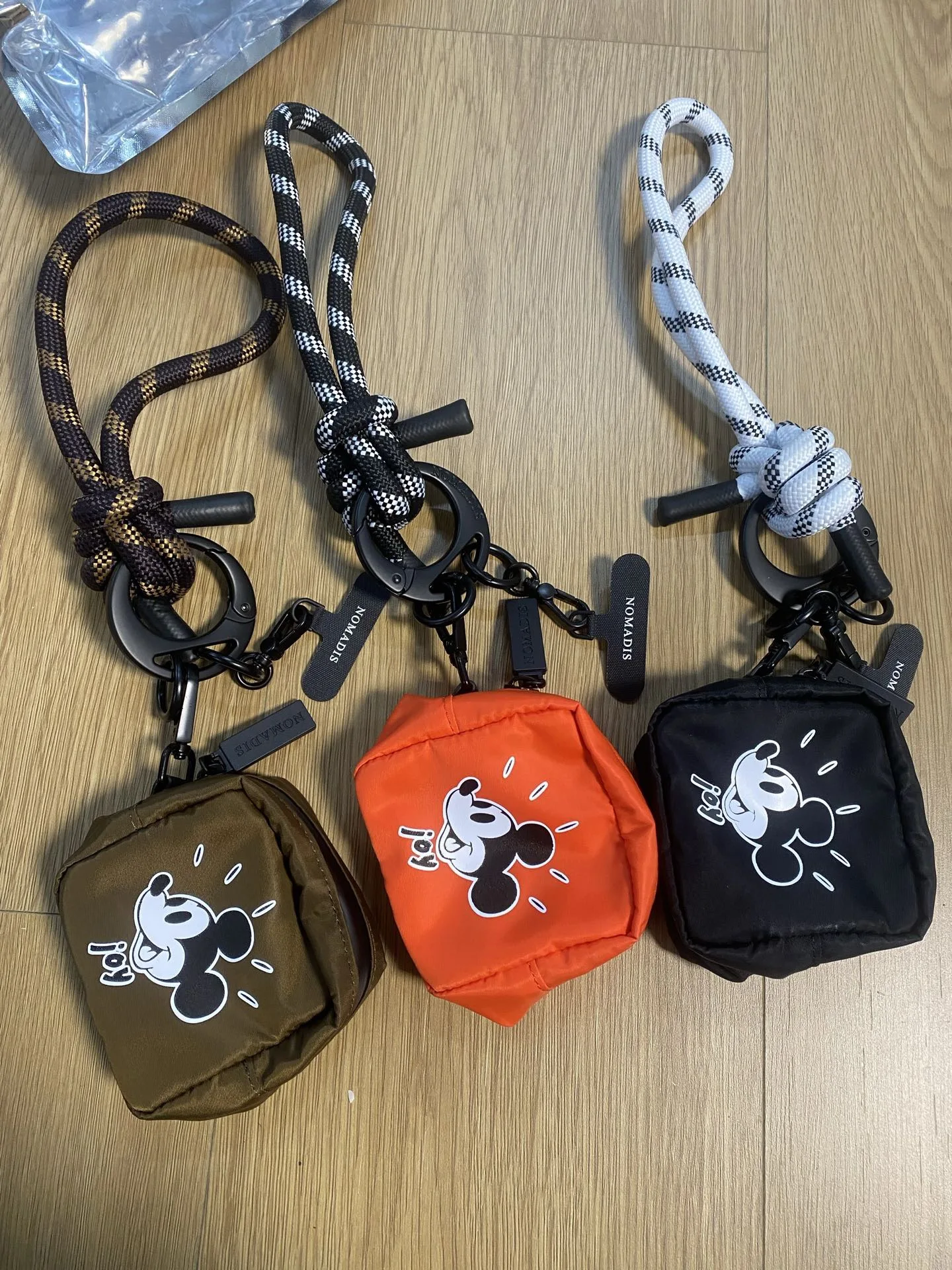 journl-stnd-nomdis-ディズニー共同ブランドの携帯電話チェーン小銭入れ-かわいい漫画キャラクターバックパック-アニメファンに最適