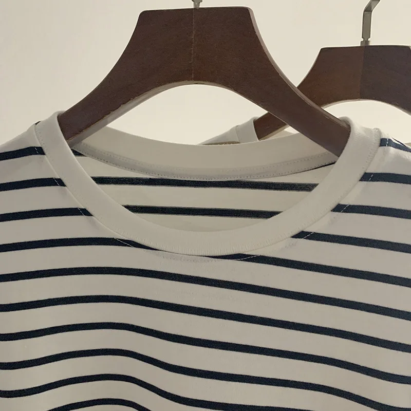 Spring and Autumn Soft Cotton Round Neck T-shirt Striped Bottoming Shirt Casual Unisex Top
