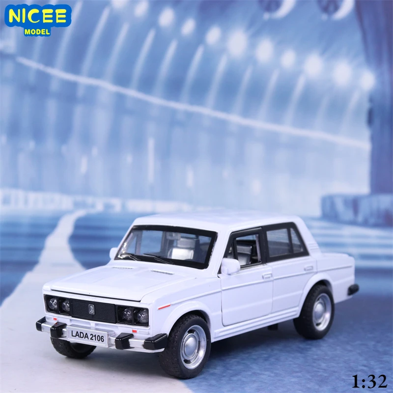 

1:32 Lada Classic Car Model Alloy Metal Die-casting Sound and Light Simulation Collection Children Toys Vehicles Gift E116