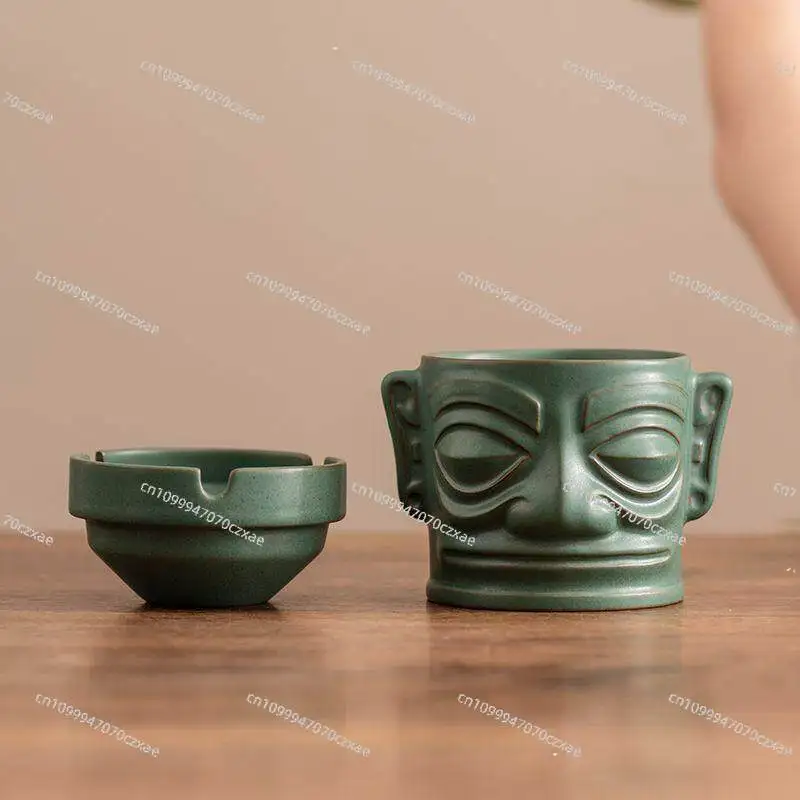 Bronze Mask Ceramic Ashtray, Home Living Room with Lid Anti-fly Ash