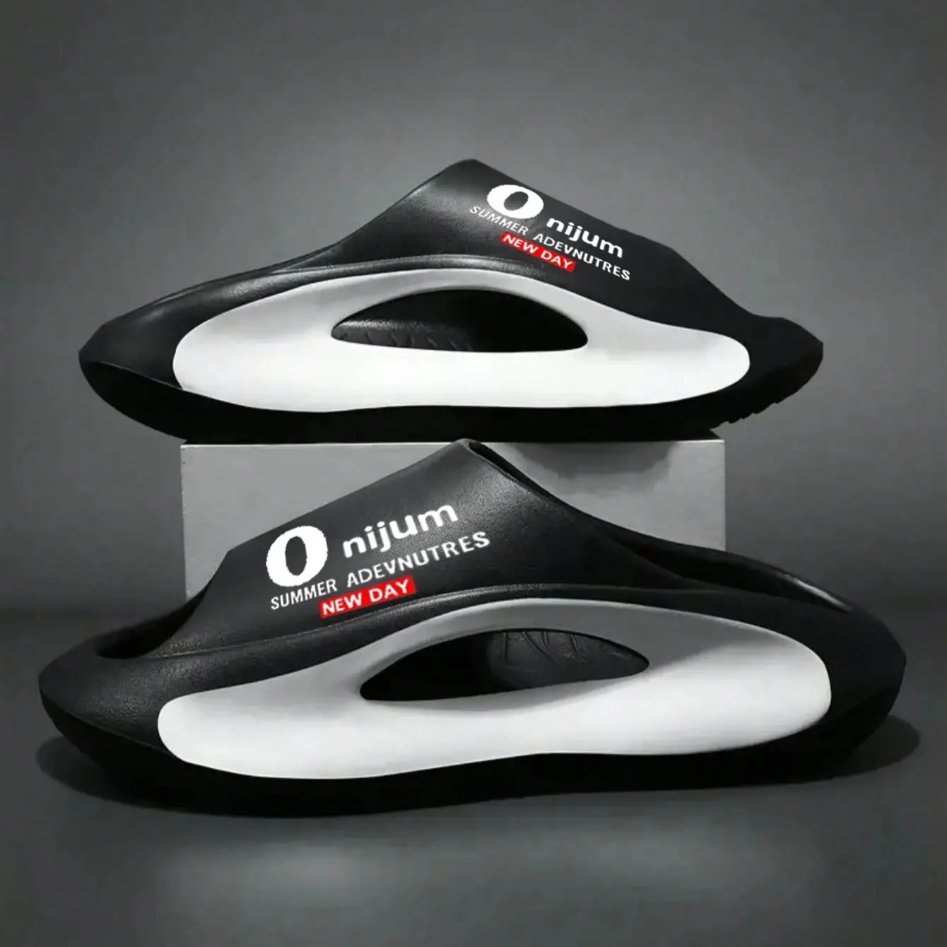 New Casual Innovative Design Men's Slippers Eva Soft Sole Lightweight Home Slippers High Quality Exclusive Brand Slippers
