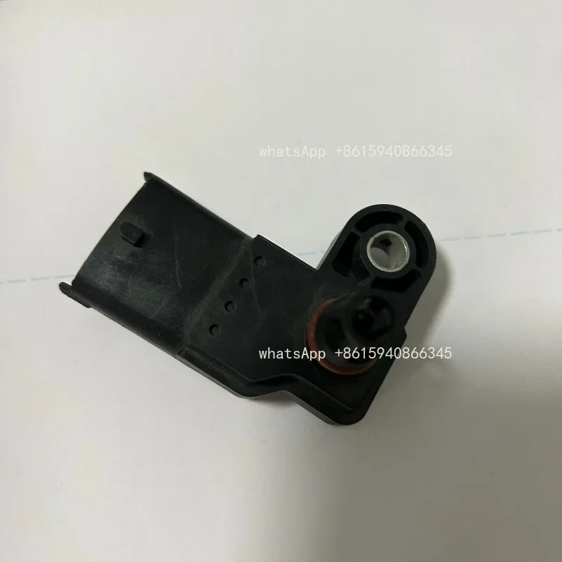 Engine intake booster pressure sensor 612630120004