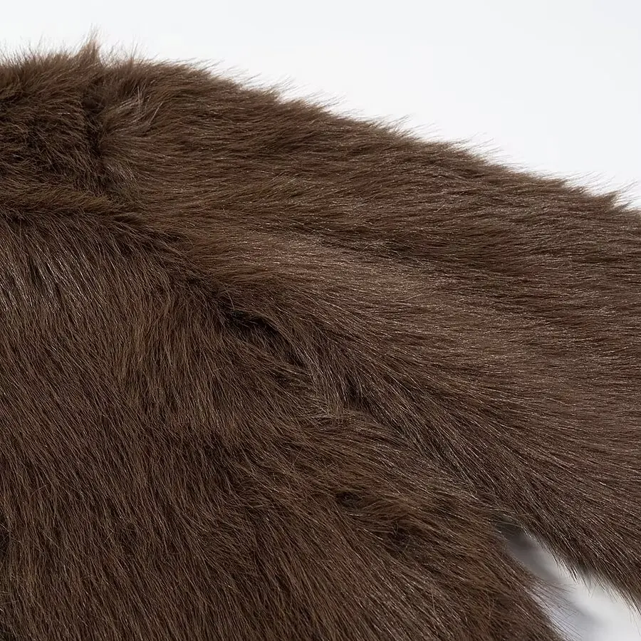 DiYiG WOMAN 2025 Zimowa Nowa Moda Sweter z Efektem Sztucznego Futra i Wełny Retro Długi Rękaw Zapinany na Guziki Casualowy Płaszcz Odzież Wierzchnia Mujer