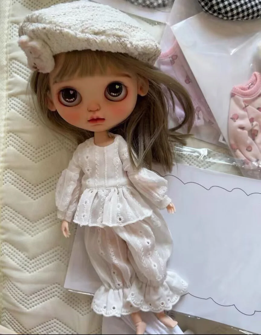 

2025 2 шт. Самая низкая цена Blythe set Top, брюки 1/6 30 см (подходит для azone,Pullip,Ob22/24/26, Licca)