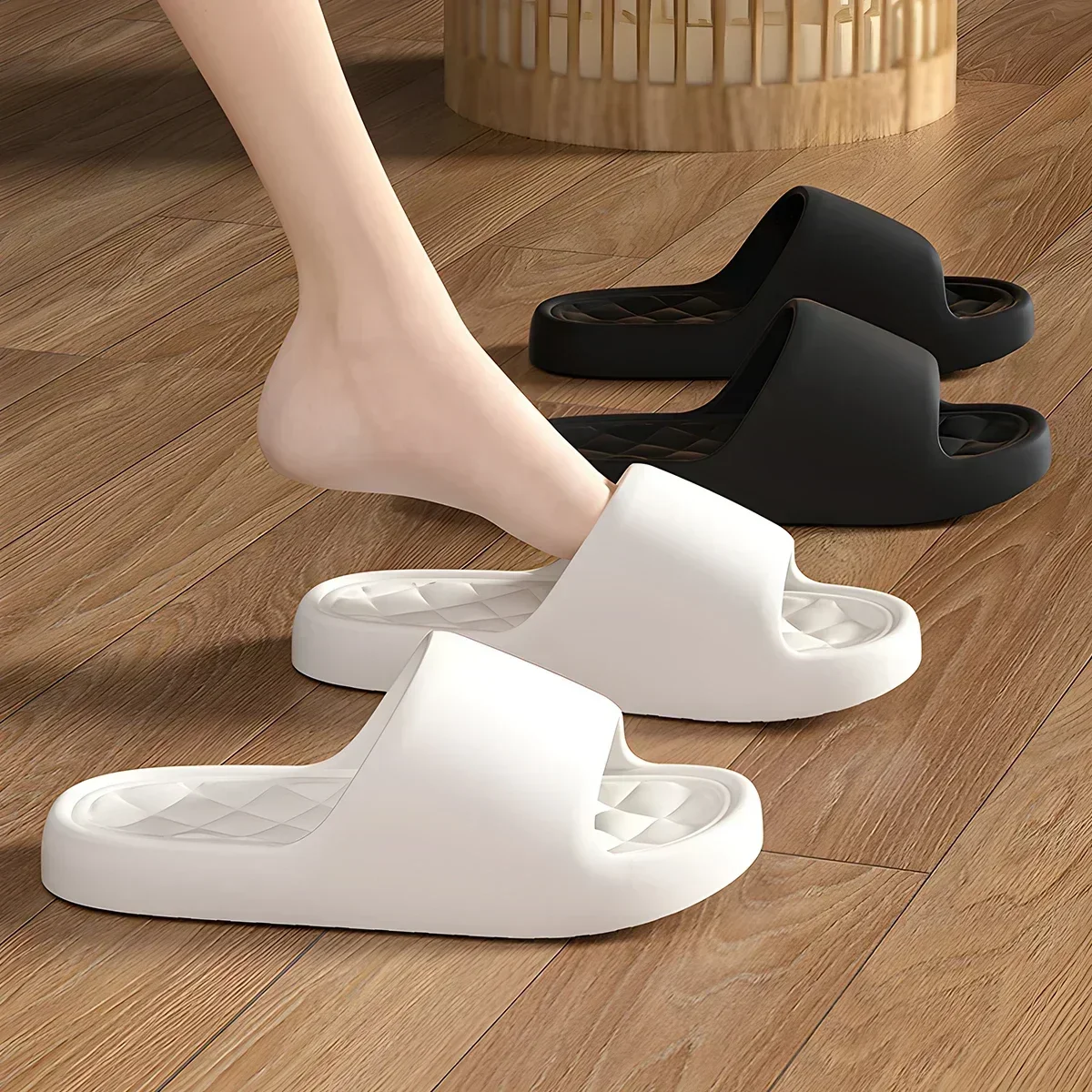 Zapatillas suaves de EVA para mujer, chanclas planas informales para interior del hogar, zapatillas antideslizantes para baño, zapatos deslizantes de playa para exteriores para hombre