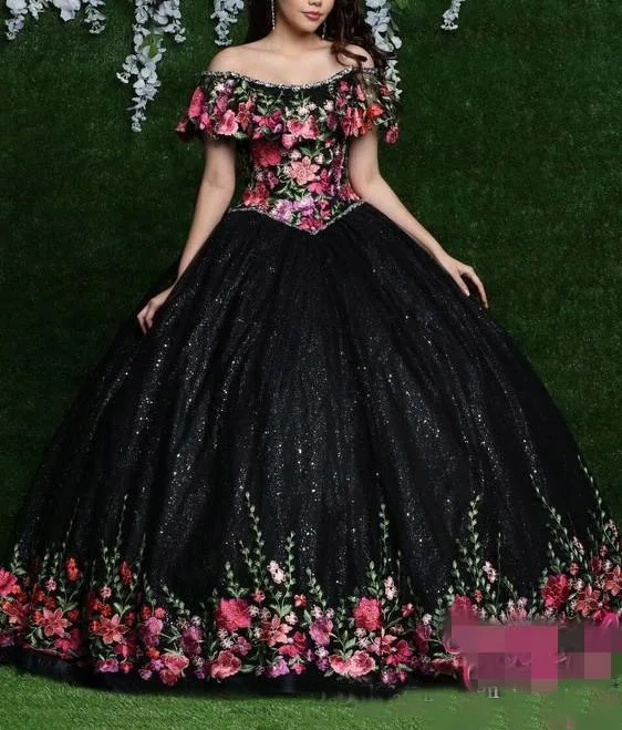 Customized Embroidery Quinceanera Dresses Off the Shoulder Custom Made Ball Gown Prom Dresses Special Occasion Party Wear