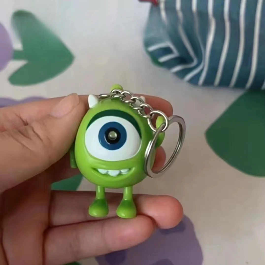 HOT NEW Les grands yeux illuminontont et dites 'Je t'aime'. Porte-clés, bébé poupée, artefact de confession, monstre pendentif sonore, porte-clés