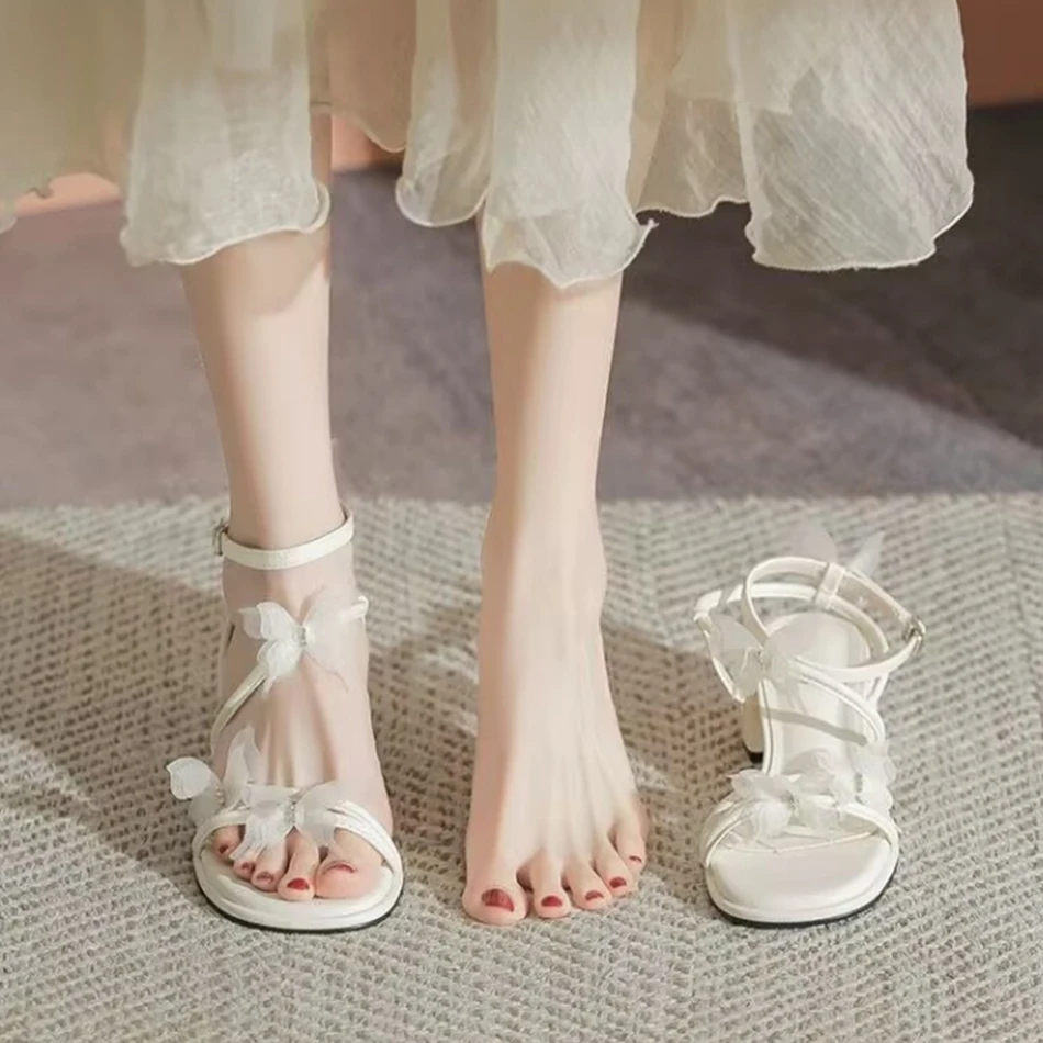 صنادل مفتوحة من قطعة واحدة للنساء في صيف 2025، أحذية نسائية فرنسية جديدة بكعب مكتنز، صنادل بكعب متوسط #4