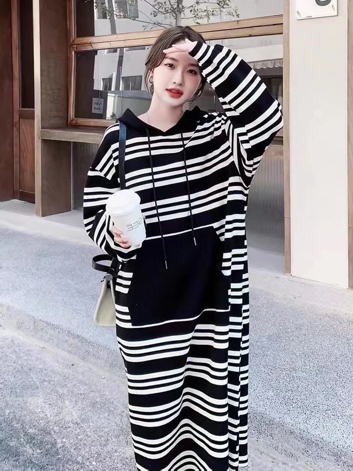 

New 2023 Winter Autumn And Women's ClothingBlack and White Striped Pocket Hooded Knitted Dress 1018