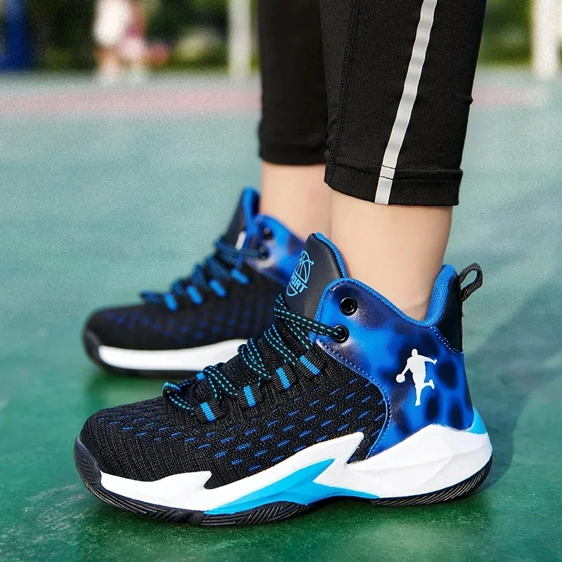 Siatkowe buty do koszykówki dla chłopców i dziecięcych butów sportowych z grubą podeszwą antypoślizgowe młodzieżowe buty treningowe do ćwiczeń