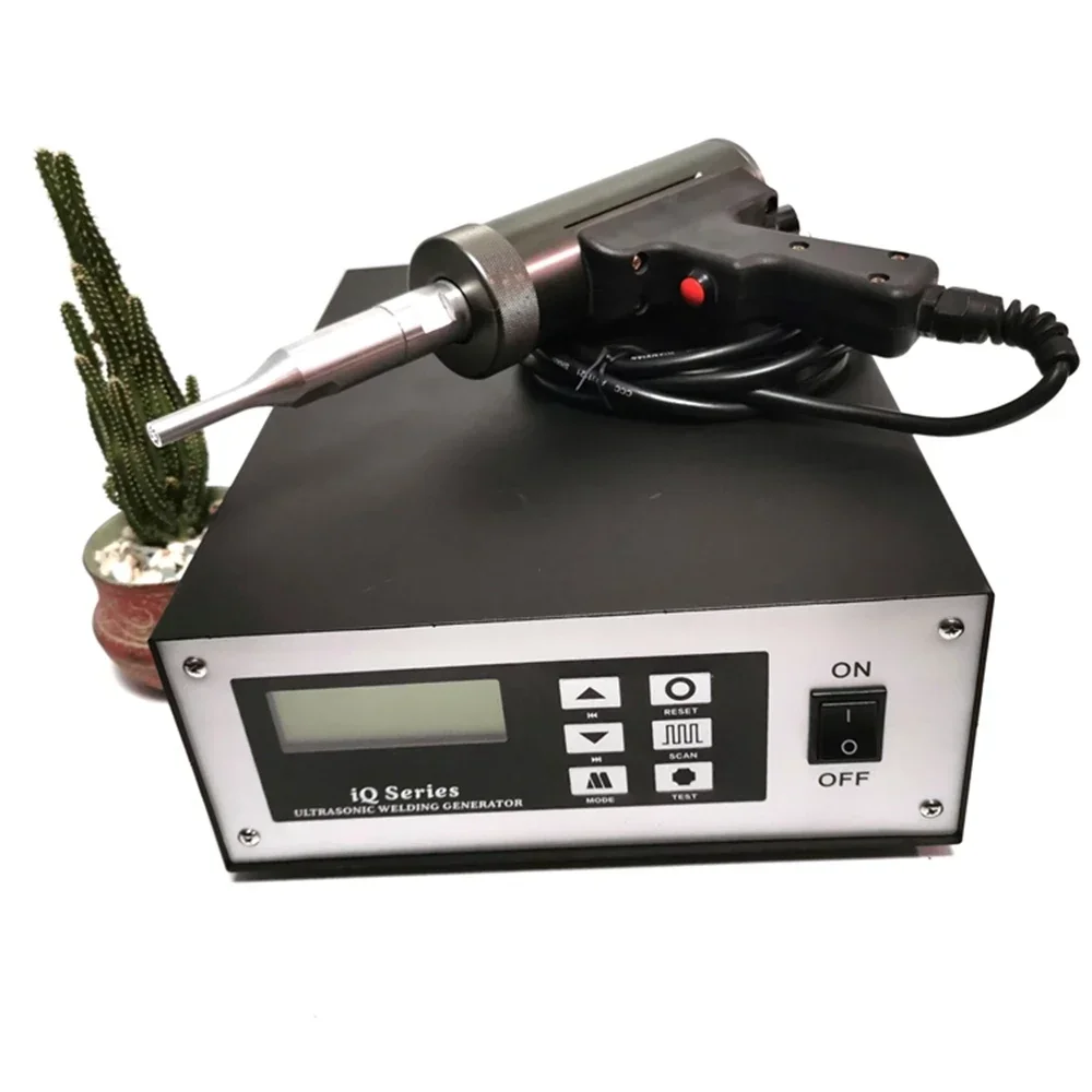 

40Khz 1000w Gun Type Ultrasonic Spot Welder For Plastic Welding