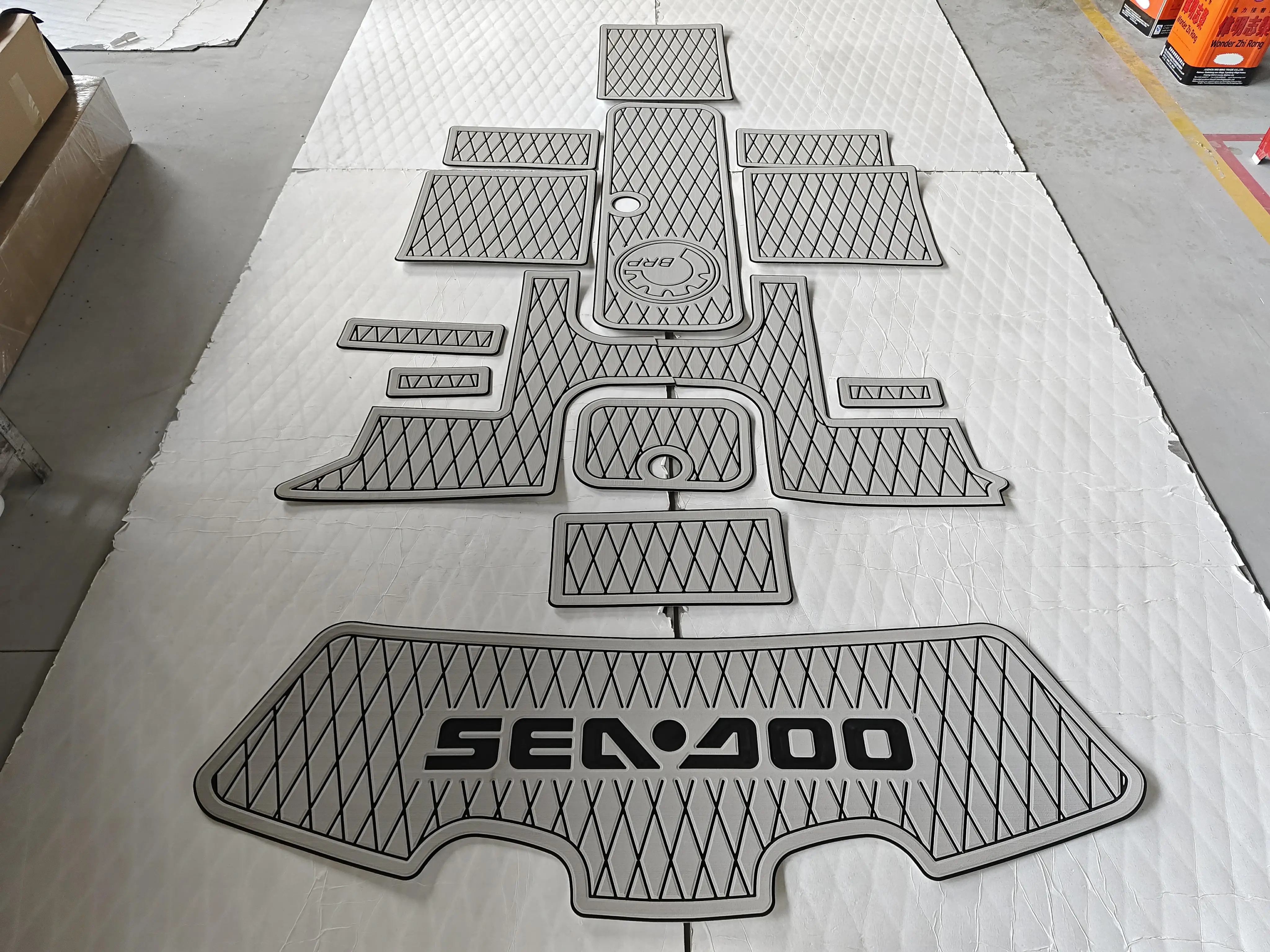 

KXKZREN Customied Seadoo Challenger 180 EVA Foam Boat Flooring Pad Marine Faux Teak Deck Sheet Mat Self Adhesive Anti Skid Pad