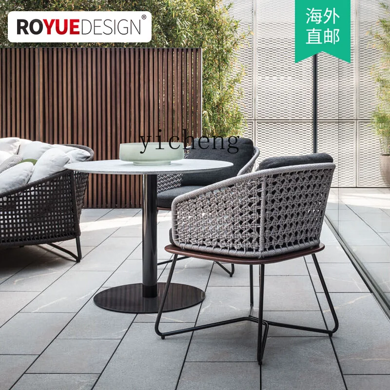 Zz طاولة وكرسي خارجي فناء B & B قسم المبيعات طاولة خارجية وكرسي في الهواء الطلق شرفة الفندق كرسي الروطان الترفيهي