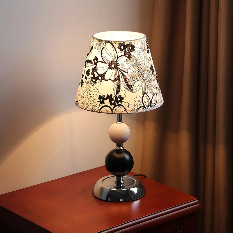 

Japanese Style Creative Table Lamp LED Fabric Lampshade Living Room Bedroom Study Dining Hall Indoor Decor Atmosphere Desk Light