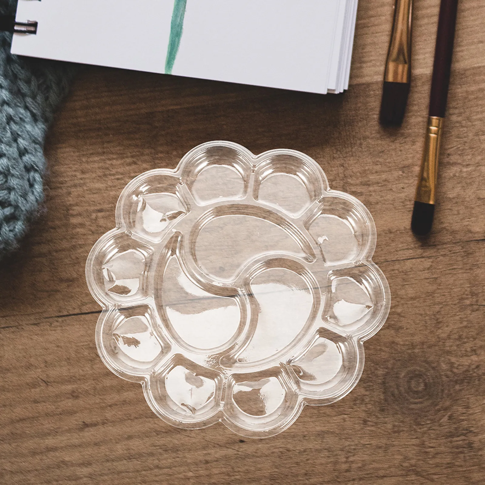 

60Pcs Artist Watercolor Paint Palette Tray Transparent Plastic Disposable Mixing Palette for Painting Class DIY Crafts Outdoor