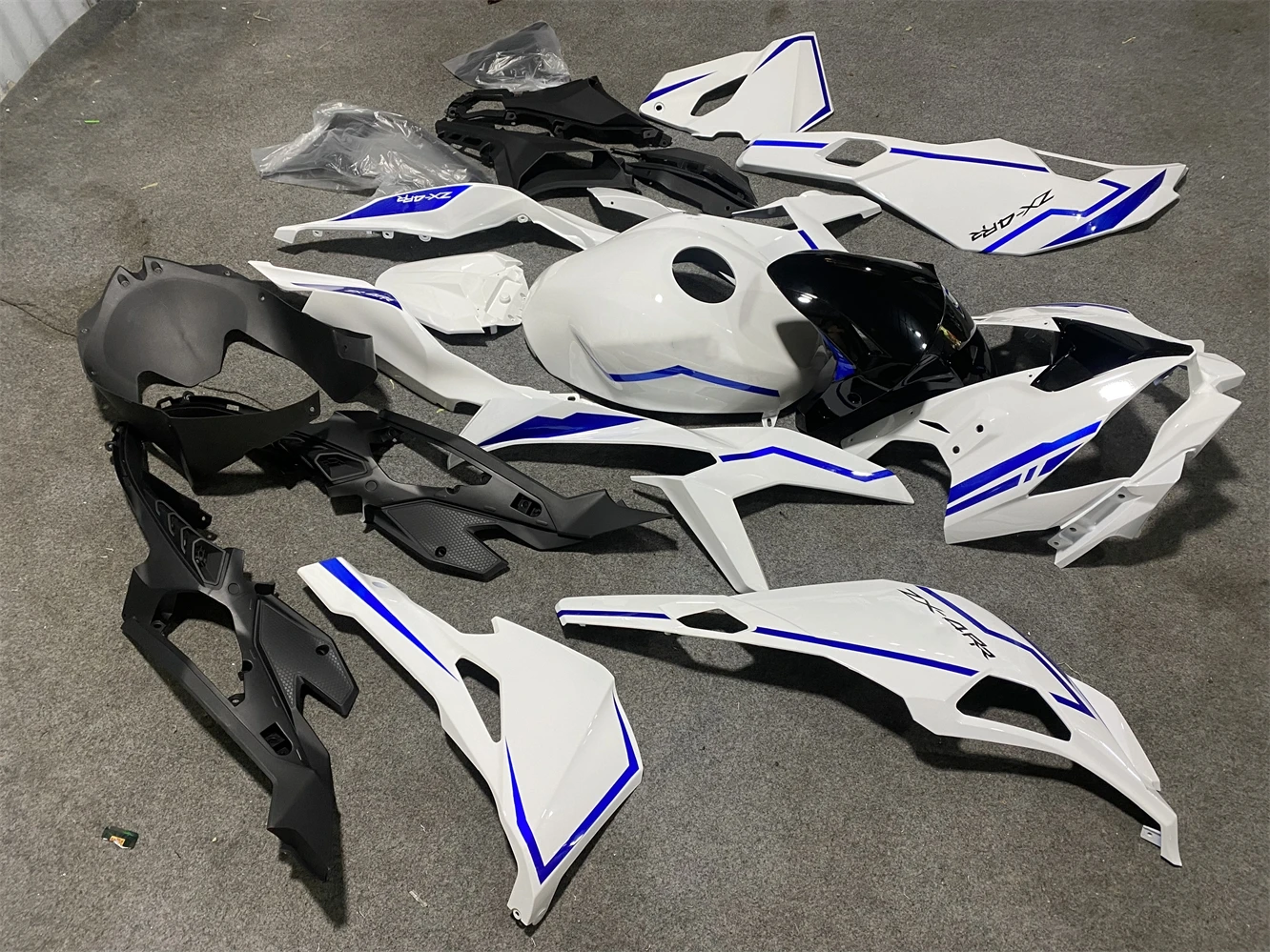 Motorcycle fairing for ZX-4R 23 ZX-4RR-4R 2023 Body fairing Blue Black White motorcycle housing